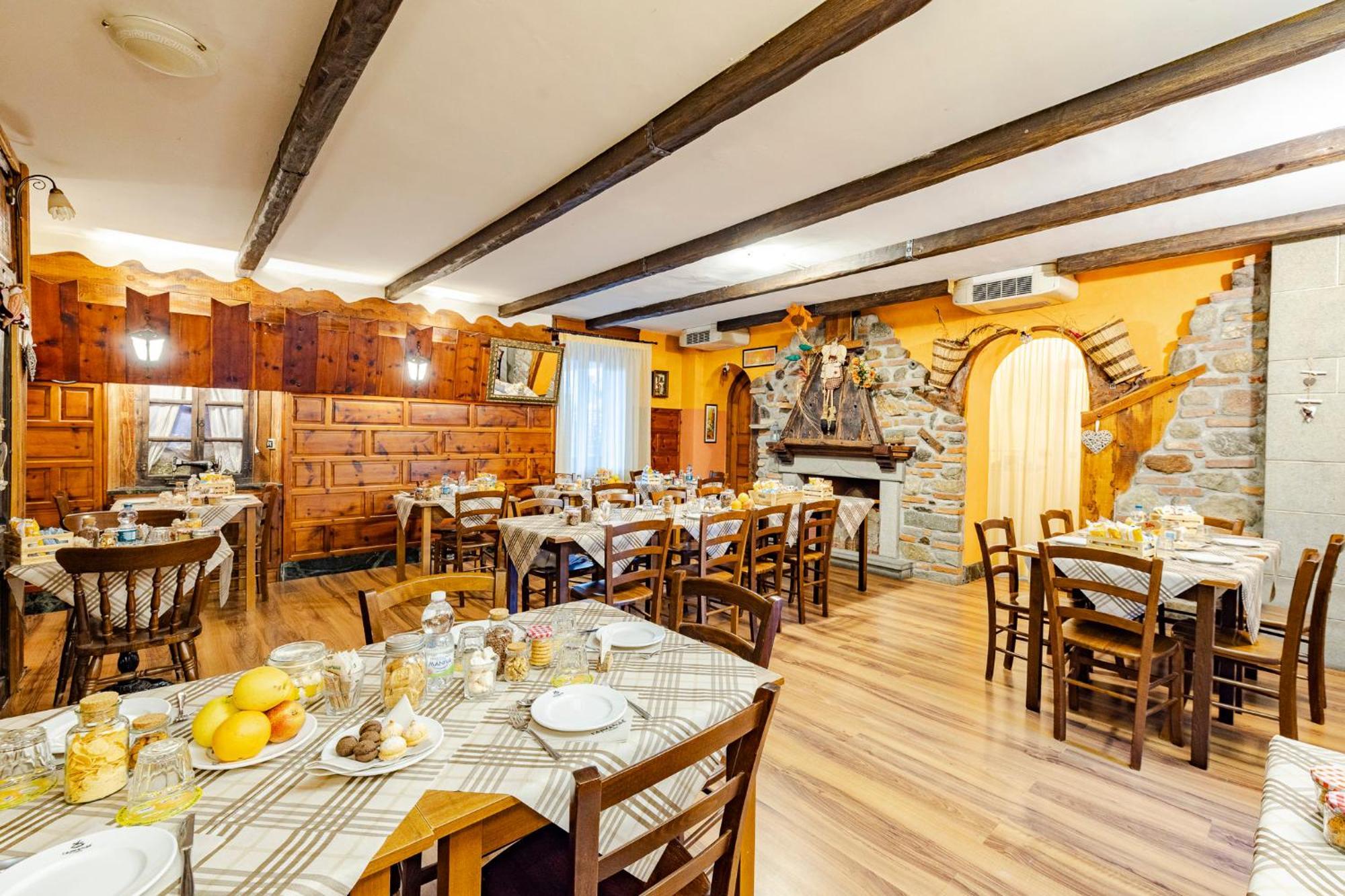 Hotel&Restaurant Armanac De Toubie Arnad Exterior foto
